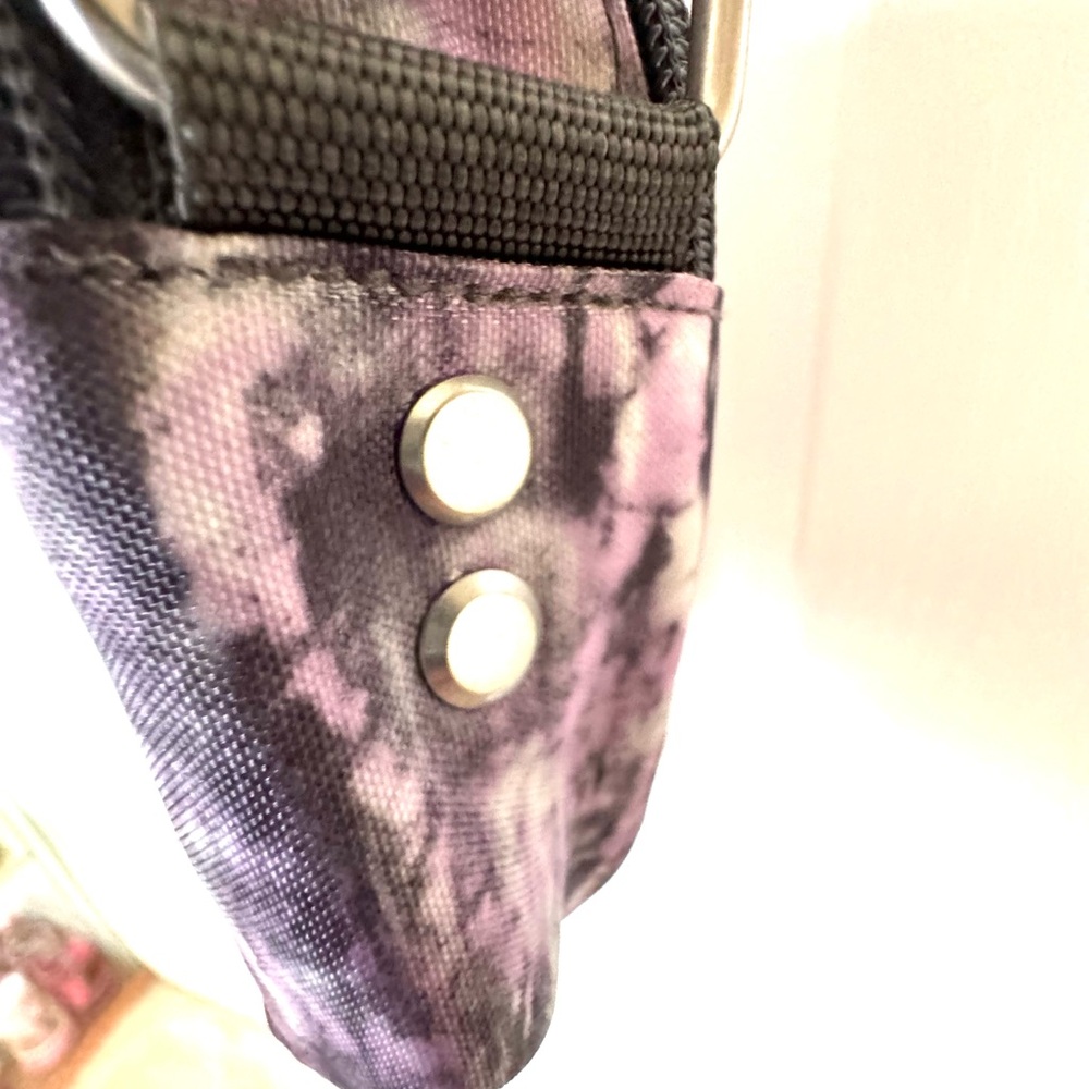 Baggallini Crossbody Shoulder Bag Tie Dye Purple Gray Print 10"x7" Purse - Picture 6 of 13